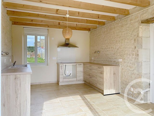 maison à louer - 7 pièces - 162.0 m2 - ST GENIS D HIERSAC - 16 - POITOU-CHARENTES - Century 21 Aloha Immobilier
