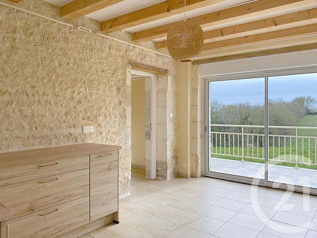 maison à louer - 7 pièces - 162.0 m2 - ST GENIS D HIERSAC - 16 - POITOU-CHARENTES - Century 21 Aloha Immobilier