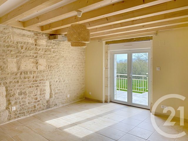 maison à louer - 7 pièces - 162.0 m2 - ST GENIS D HIERSAC - 16 - POITOU-CHARENTES - Century 21 Aloha Immobilier