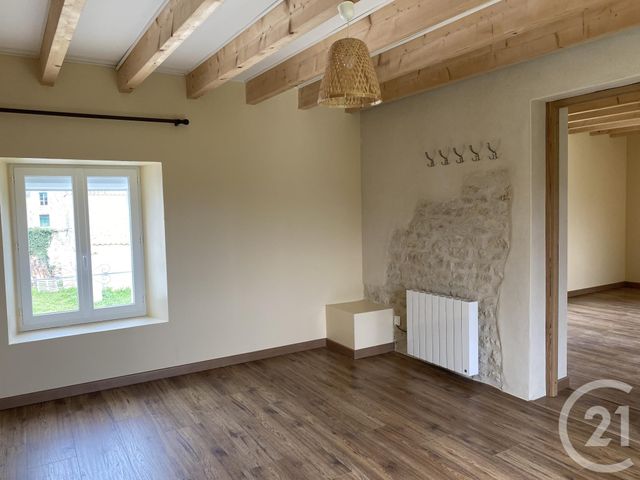 maison à louer - 7 pièces - 162.0 m2 - ST GENIS D HIERSAC - 16 - POITOU-CHARENTES - Century 21 Aloha Immobilier