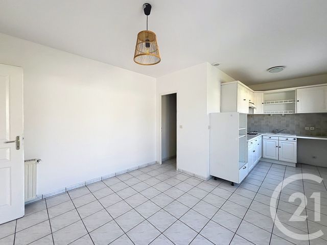 maison à louer - 4 pièces - 124.29 m2 - SOYAUX - 16 - POITOU-CHARENTES - Century 21 Aloha Immobilier