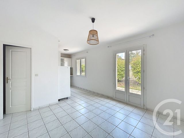 maison à louer - 4 pièces - 124.29 m2 - SOYAUX - 16 - POITOU-CHARENTES - Century 21 Aloha Immobilier