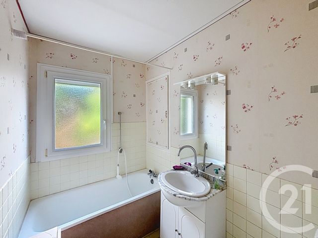 maison à vendre - 6 pièces - 103.5 m2 - L ISLE D ESPAGNAC - 16 - POITOU-CHARENTES - Century 21 Aloha Immobilier