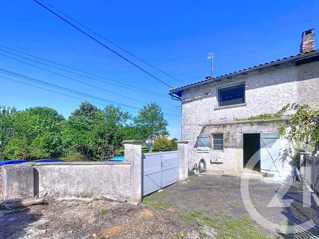 maison à vendre - 5 pièces - 120.0 m2 - ST ADJUTORY - 16 - POITOU-CHARENTES - Century 21 Aloha Immobilier
