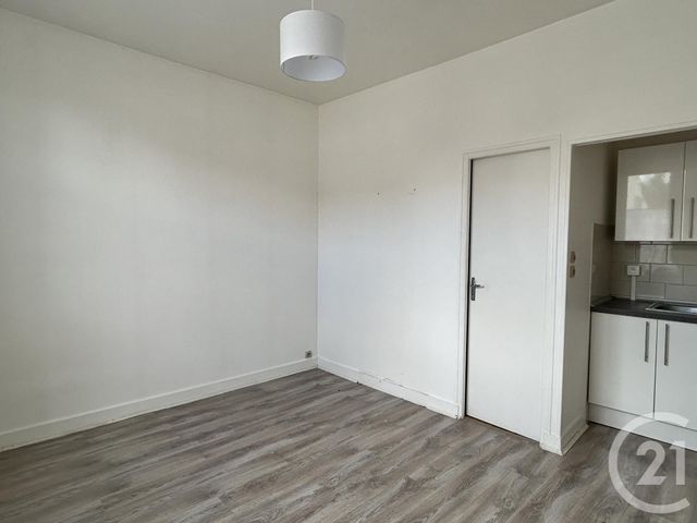 Afficher la photo en grand Appartement F1 à louer - 1 pièce - 16.54 m2 - ST YRIEIX SUR CHARENTE - 16 - POITOU-CHARENTES - Century 21 Aloha Immobilier