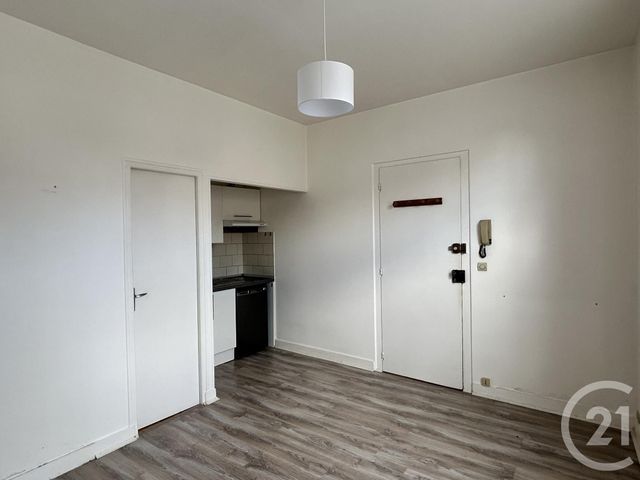 Afficher la photo en grand Appartement F1 à louer - 1 pièce - 16.54 m2 - ST YRIEIX SUR CHARENTE - 16 - POITOU-CHARENTES - Century 21 Aloha Immobilier