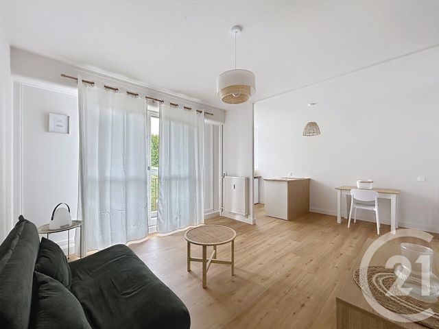Appartement F1 bis à louer - 2 pièces - 33.71 m2 - ANGOULEME - 16 - POITOU-CHARENTES - Century 21 Aloha Immobilier