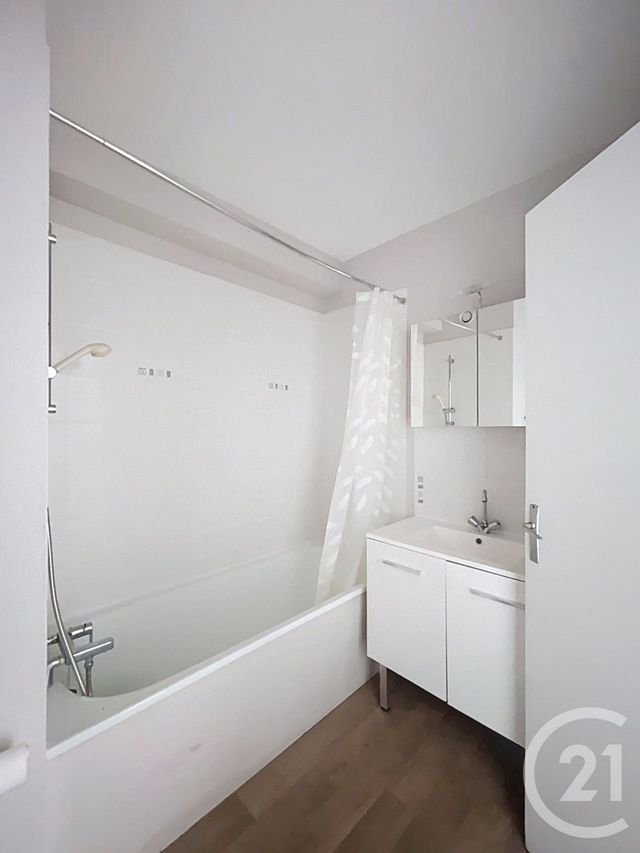 Appartement Studio à louer - 1 pièce - 33.54 m2 - ANGOULEME - 16 - POITOU-CHARENTES - Century 21 Aloha Immobilier