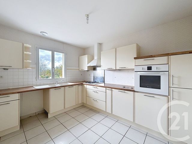 Afficher la photo en grand maison à louer - 5 pièces - 113.0 m2 - L ISLE D ESPAGNAC - 16 - POITOU-CHARENTES - Century 21 Aloha Immobilier