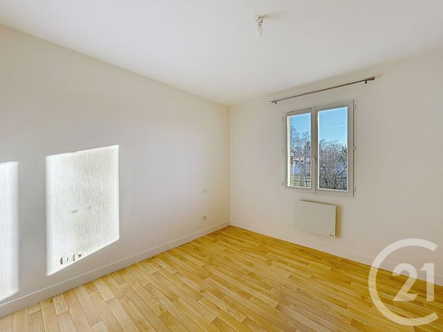 maison à louer - 5 pièces - 113.0 m2 - L ISLE D ESPAGNAC - 16 - POITOU-CHARENTES - Century 21 Aloha Immobilier