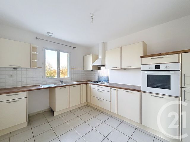 maison à louer - 5 pièces - 113.0 m2 - L ISLE D ESPAGNAC - 16 - POITOU-CHARENTES - Century 21 Aloha Immobilier