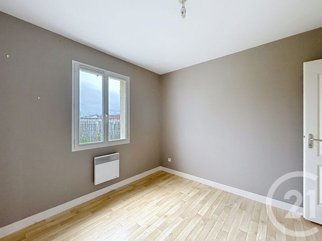 Afficher la photo en grand maison à louer - 5 pièces - 113.0 m2 - L ISLE D ESPAGNAC - 16 - POITOU-CHARENTES - Century 21 Aloha Immobilier