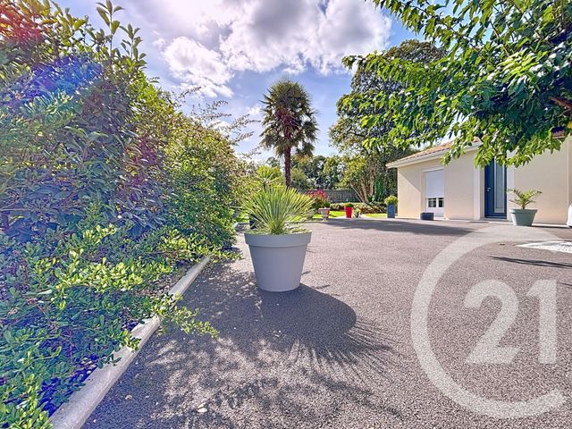 maison à vendre - 6 pièces - 148.0 m2 - FLEAC - 16 - POITOU-CHARENTES - Century 21 Aloha Immobilier