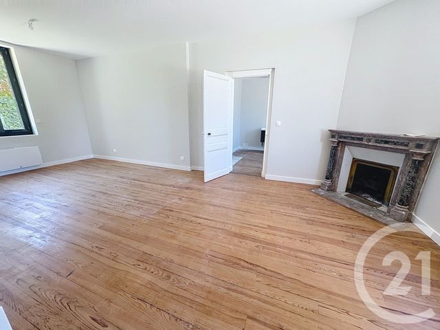 maison à vendre - 7 pièces - 190.0 m2 - CHAMPNIERS - 16 - POITOU-CHARENTES - Century 21 Aloha Immobilier