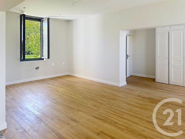 maison à vendre - 7 pièces - 190.0 m2 - CHAMPNIERS - 16 - POITOU-CHARENTES - Century 21 Aloha Immobilier