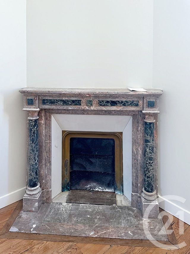 maison à vendre - 7 pièces - 190.0 m2 - CHAMPNIERS - 16 - POITOU-CHARENTES - Century 21 Aloha Immobilier