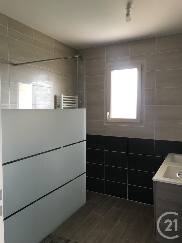 maison à louer - 4 pièces - 87.88 m2 - NERSAC - 16 - POITOU-CHARENTES - Century 21 Aloha Immobilier