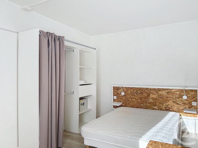 Appartement F4 à louer - 4 pièces - 78.93 m2 - ANGOULEME - 16 - POITOU-CHARENTES - Century 21 Aloha Immobilier