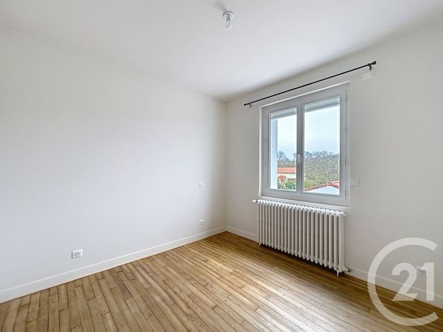 maison à louer - 4 pièces - 123.28 m2 - RUELLE SUR TOUVRE - 16 - POITOU-CHARENTES - Century 21 Aloha Immobilier