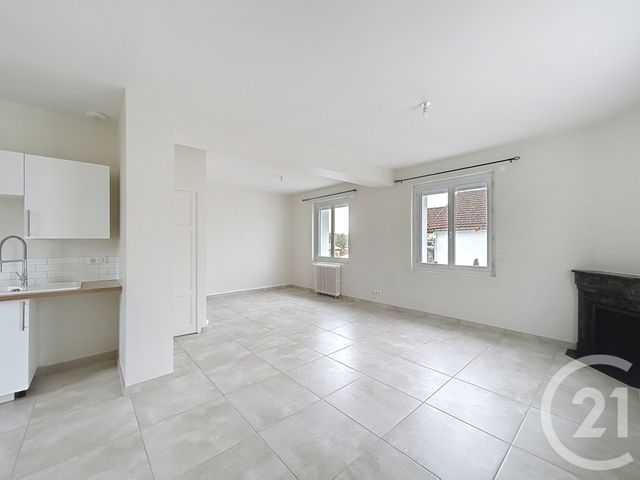 Maison à louer RUELLE SUR TOUVRE