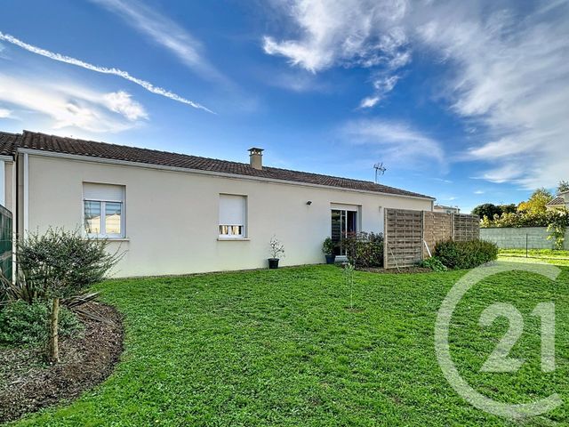 maison à louer - 4 pièces - 87.66 m2 - TROIS PALIS - 16 - POITOU-CHARENTES - Century 21 Aloha Immobilier