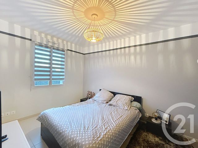 maison à louer - 4 pièces - 87.66 m2 - TROIS PALIS - 16 - POITOU-CHARENTES - Century 21 Aloha Immobilier