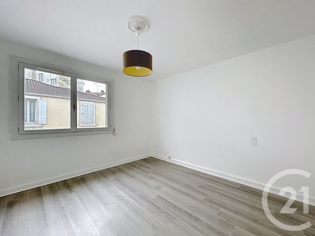 Appartement F3 à louer - 3 pièces - 62.69 m2 - ANGOULEME - 16 - POITOU-CHARENTES - Century 21 Aloha Immobilier