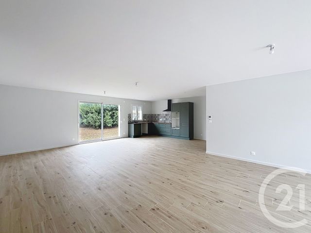 maison à louer - 4 pièces - 134.7 m2 - CHAMPNIERS - 16 - POITOU-CHARENTES - Century 21 Aloha Immobilier