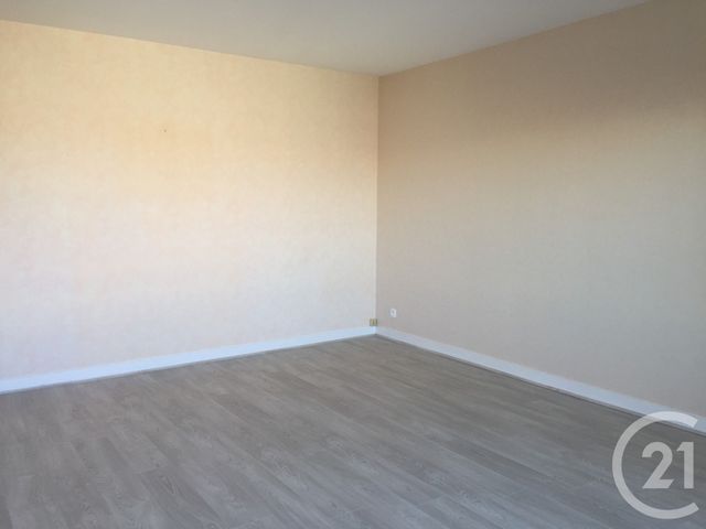 Afficher la photo en grand Appartement F3 à vendre - 3 pièces - 63.26 m2 - ANGOULEME - 16 - POITOU-CHARENTES - Century 21 Aloha Immobilier