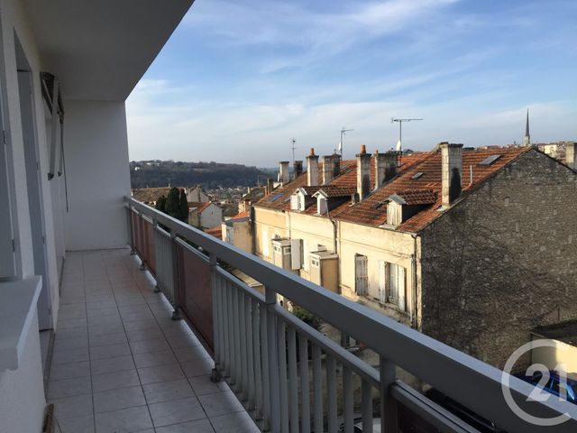 Afficher la photo en grand Appartement F3 à vendre - 3 pièces - 63.26 m2 - ANGOULEME - 16 - POITOU-CHARENTES - Century 21 Aloha Immobilier