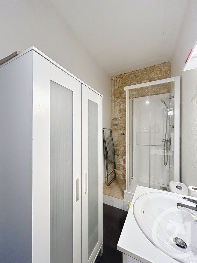 Appartement Studio à louer - 1 pièce - 14.9 m2 - ANGOULEME - 16 - POITOU-CHARENTES - Century 21 Aloha Immobilier