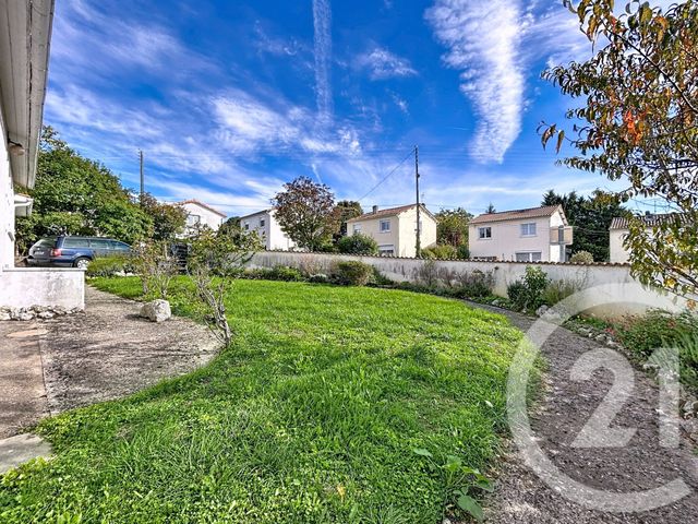Afficher la photo en grand maison à louer - 4 pièces - 98.0 m2 - SOYAUX - 16 - POITOU-CHARENTES - Century 21 Aloha Immobilier