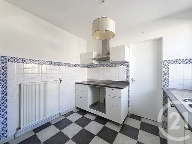 Afficher la photo en grand maison à louer - 4 pièces - 98.0 m2 - SOYAUX - 16 - POITOU-CHARENTES - Century 21 Aloha Immobilier