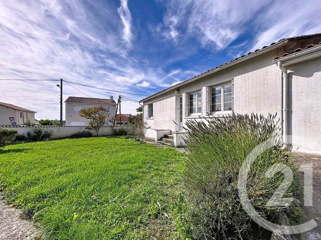 Afficher la photo en grand maison à louer - 4 pièces - 98.0 m2 - SOYAUX - 16 - POITOU-CHARENTES - Century 21 Aloha Immobilier