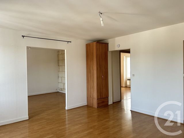 Afficher la photo en grand Appartement T2 à louer - 2 pièces - 63.87 m2 - ST YRIEIX SUR CHARENTE - 16 - POITOU-CHARENTES - Century 21 Aloha Immobilier
