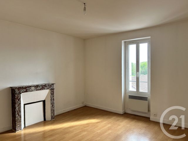 Afficher la photo en grand Appartement T2 à louer - 2 pièces - 63.87 m2 - ST YRIEIX SUR CHARENTE - 16 - POITOU-CHARENTES - Century 21 Aloha Immobilier