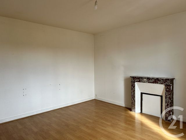 Afficher la photo en grand Appartement T2 à louer - 2 pièces - 63.87 m2 - ST YRIEIX SUR CHARENTE - 16 - POITOU-CHARENTES - Century 21 Aloha Immobilier