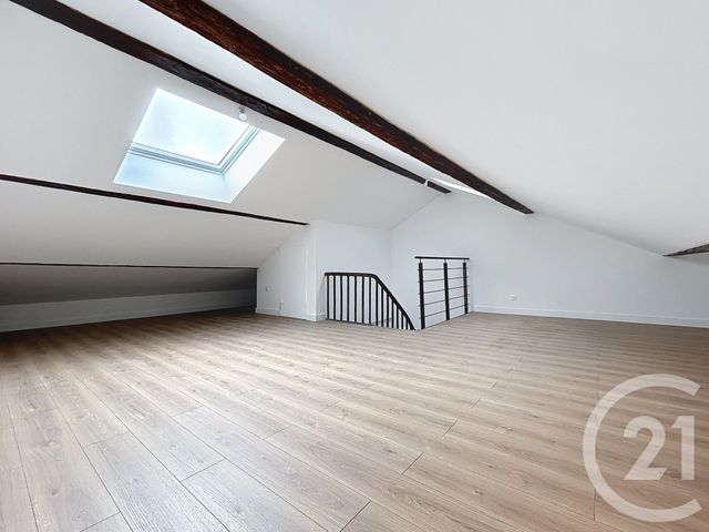 Appartement F2 à louer - 3 pièces - 66.86 m2 - ANGOULEME - 16 - POITOU-CHARENTES - Century 21 Aloha Immobilier