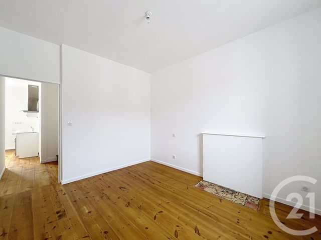 Appartement F4 à louer - 4 pièces - 66.86 m2 - ANGOULEME - 16 - POITOU-CHARENTES - Century 21 Aloha Immobilier