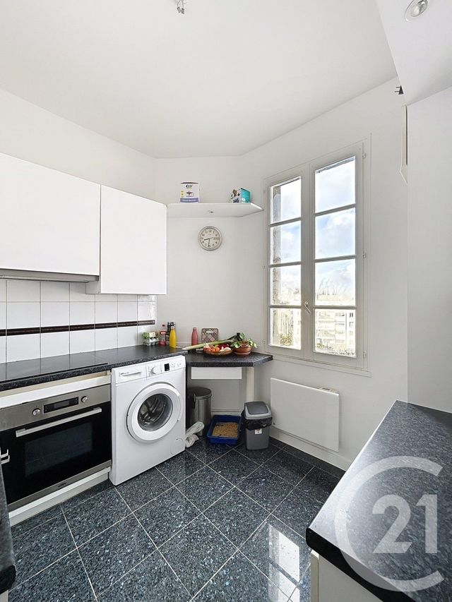 Appartement F2 à louer - 2 pièces - 51.74 m2 - ANGOULEME - 16 - POITOU-CHARENTES - Century 21 Aloha Immobilier