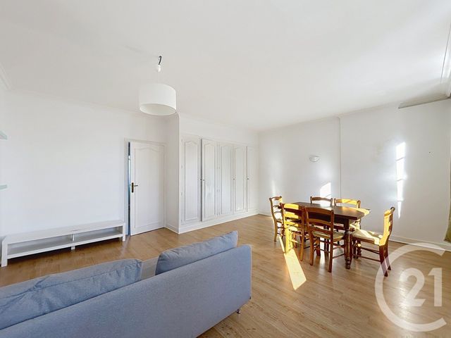 Appartement F2 à louer - 2 pièces - 51.74 m2 - ANGOULEME - 16 - POITOU-CHARENTES - Century 21 Aloha Immobilier