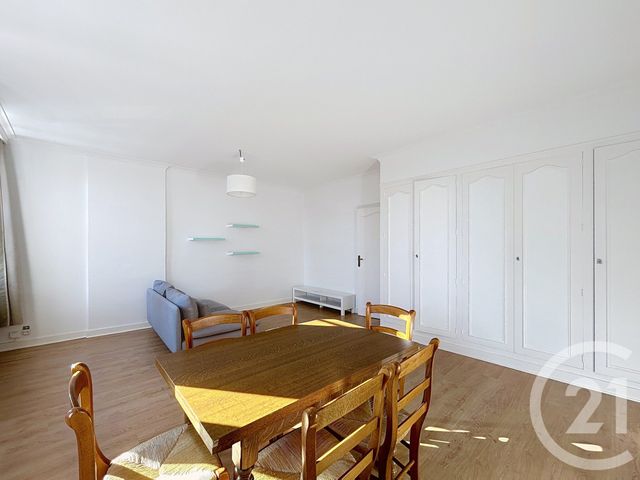 Appartement F2 à louer - 2 pièces - 51.74 m2 - ANGOULEME - 16 - POITOU-CHARENTES - Century 21 Aloha Immobilier