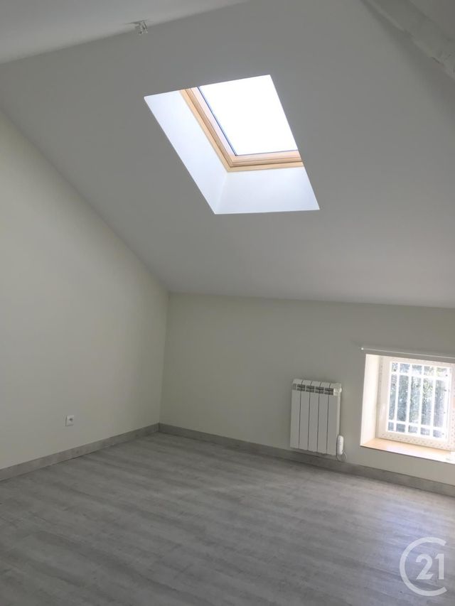 Appartement F2 à louer - 2 pièces - 27.33 m2 - GOND PONTOUVRE - 16 - POITOU-CHARENTES - Century 21 Aloha Immobilier