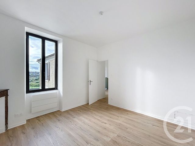 maison à louer - 3 pièces - 62.52 m2 - GOND PONTOUVRE - 16 - POITOU-CHARENTES - Century 21 Aloha Immobilier