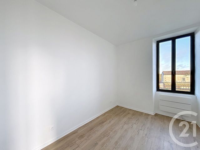 maison à louer - 3 pièces - 62.52 m2 - GOND PONTOUVRE - 16 - POITOU-CHARENTES - Century 21 Aloha Immobilier