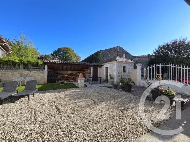 maison à vendre - 5 pièces - 139.02 m2 - MOSNAC - 16 - POITOU-CHARENTES - Century 21 Aloha Immobilier