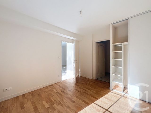 Appartement F2 à louer - 2 pièces - 47.62 m2 - ANGOULEME - 16 - POITOU-CHARENTES - Century 21 Aloha Immobilier