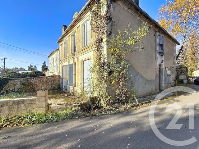 maison à vendre - 4 pièces - 123.0 m2 - DIGNAC - 16 - POITOU-CHARENTES - Century 21 Aloha Immobilier