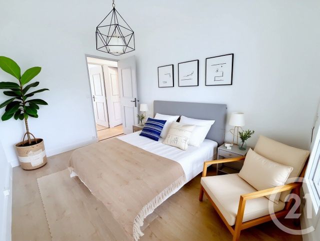 Appartement F4 à vendre - 4 pièces - 64.0 m2 - ANGOULEME - 16 - POITOU-CHARENTES - Century 21 Aloha Immobilier