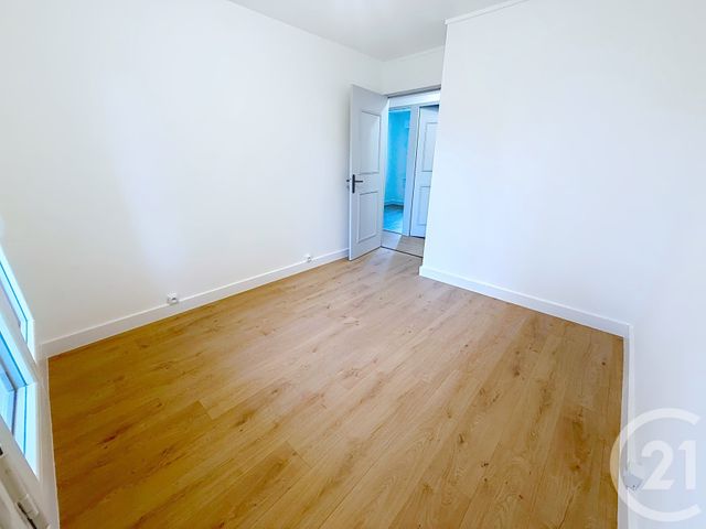 Appartement F4 à vendre - 4 pièces - 64.0 m2 - ANGOULEME - 16 - POITOU-CHARENTES - Century 21 Aloha Immobilier